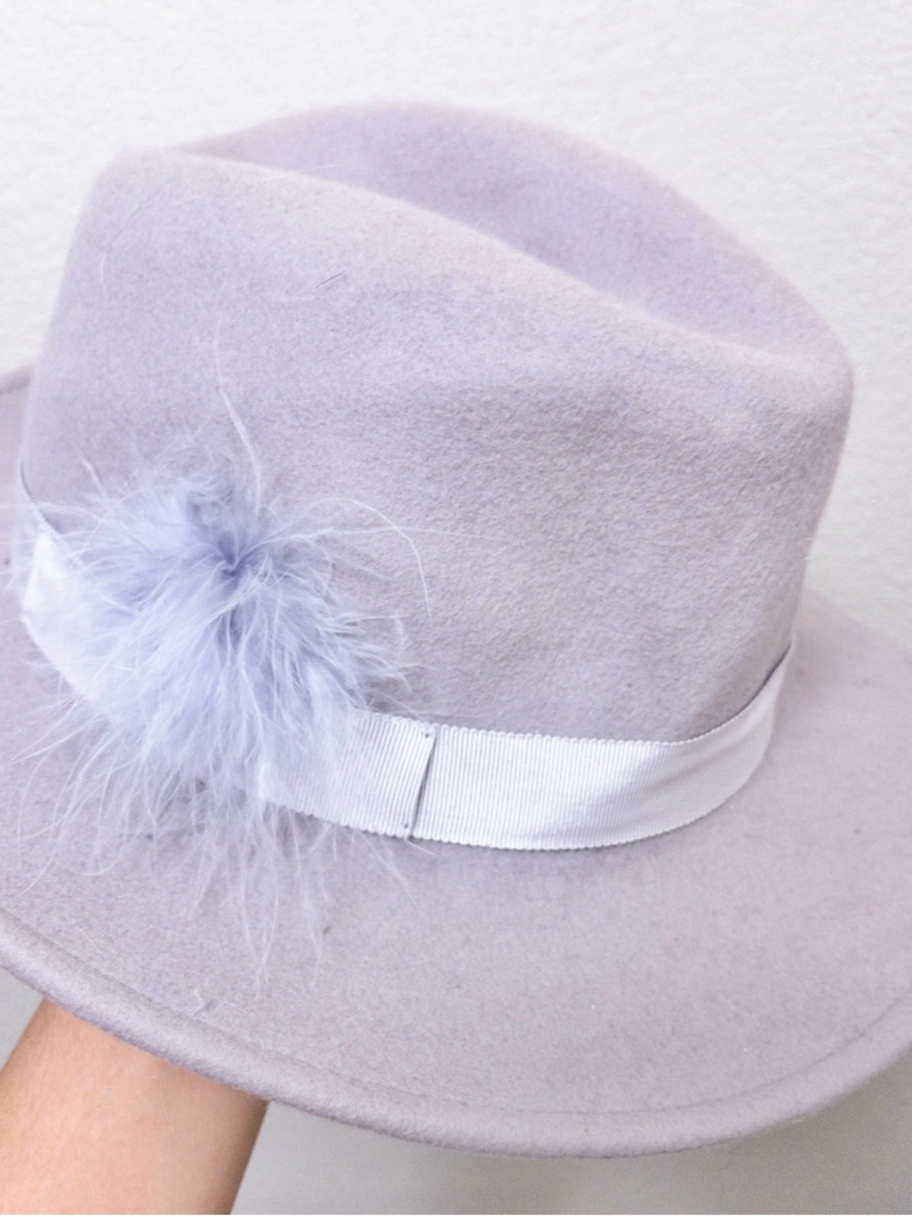 GENIE by Eugenia Kim Grayson 100% Wool Fedora Hat OS Feather Felt Lavender